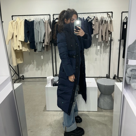 Mackage winter jacket navy blue - Picture 1 of 12